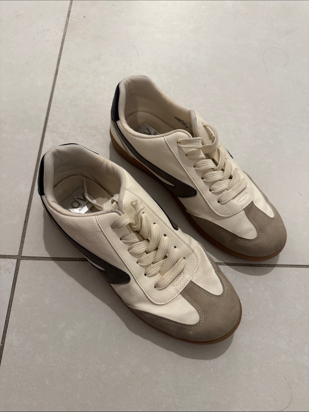 Dolce Vita Men's Cream, Taupe & Black Retro-Style Sneakers - Picture 1 of 5